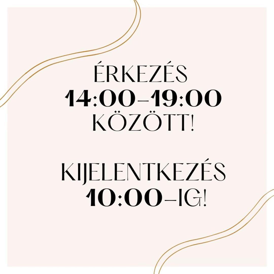 Bed and Breakfast Promenade Panzio Miskolc Esterno foto